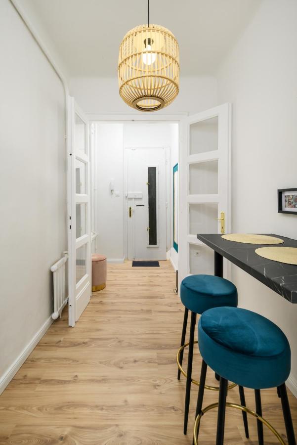 Stylish Spot By The River Danube بودابست المظهر الخارجي الصورة